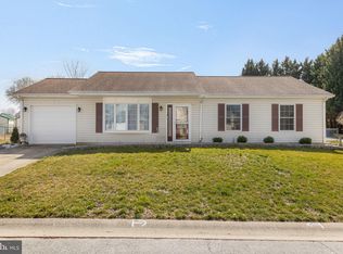 7 Iris Pl, Newark, DE 19702
