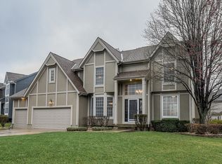 5809 W 152nd Pl, Overland Park, KS 66223