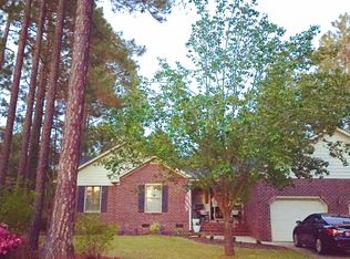 7760 Trappers Rd, Fayetteville, NC 28311