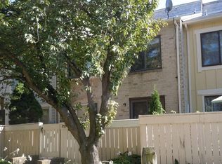 9957 Ridgeline Dr, Montgomery Village, MD 20886