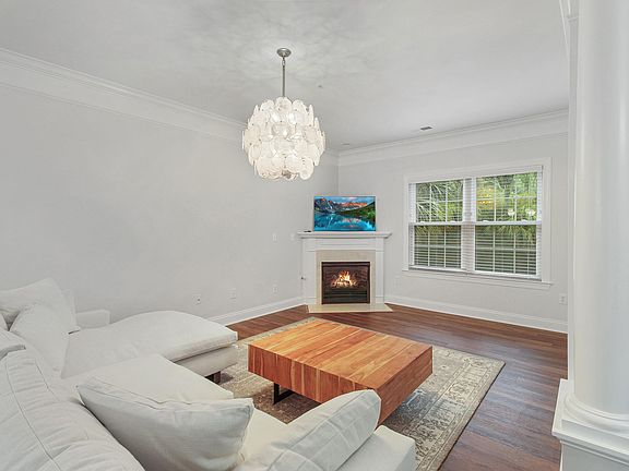 2nd image of 1025 Riverland Woods Pl APT 812