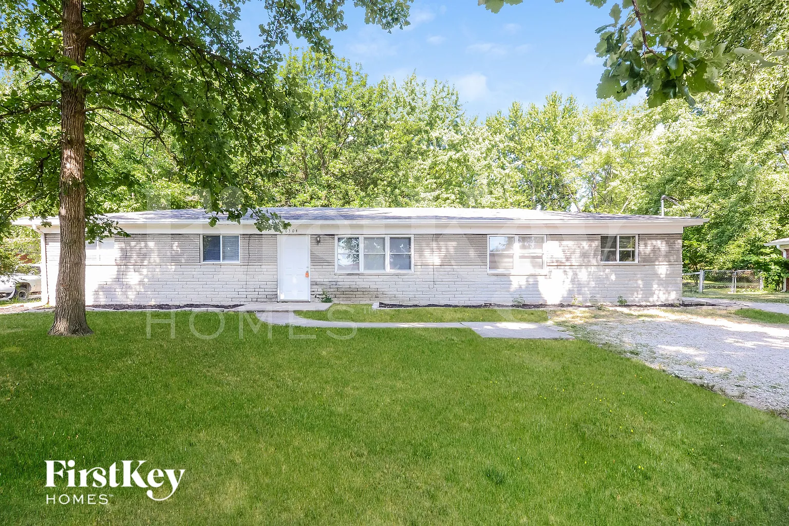 6304 Zionsville Rd photo 1