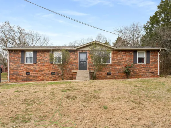 123 N Valley Rd, Hendersonville, TN 37075