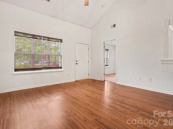 4th image of 10030 Pergola View Ct
