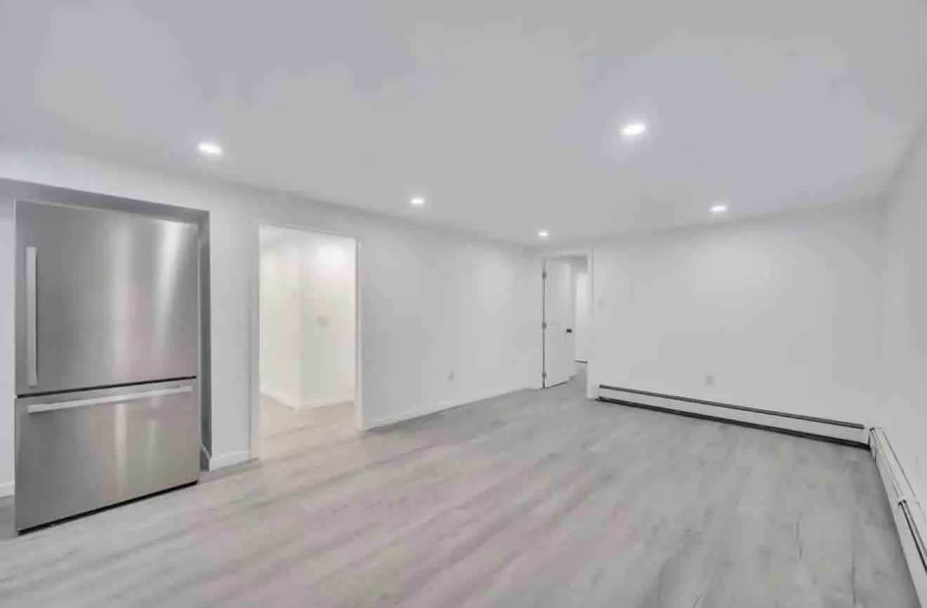 2 bed, $2,300 — Photo 4