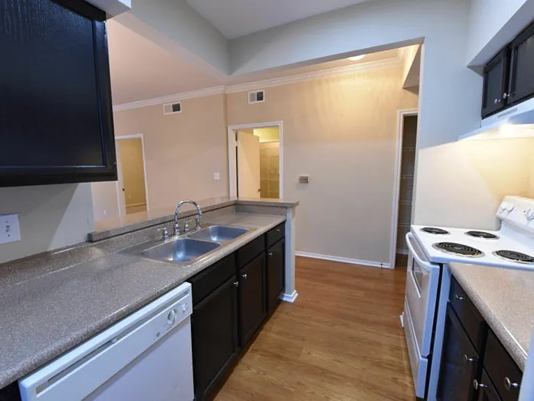 Lodge At Merrilltown Apartments — Photo 1