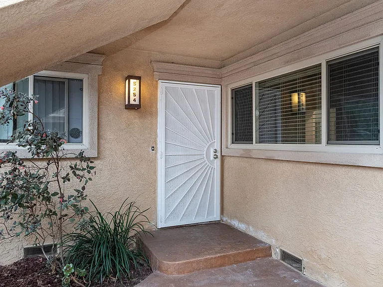 5252-5274 La Jolla Mesa Dr #5254 — Photo 19