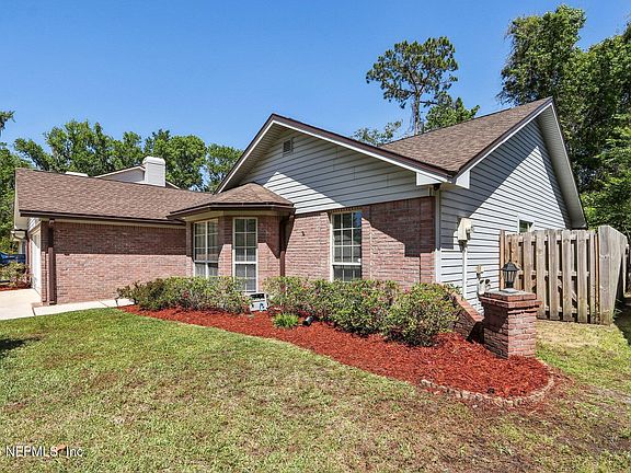 3rd image of 8727 GOODBYS TRACE Drive