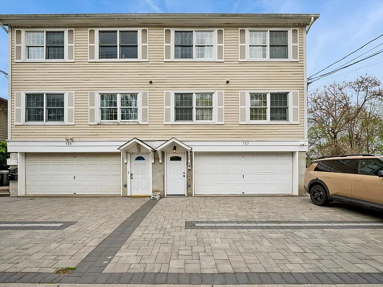 727 Warburton Ave #3 — Photo 12