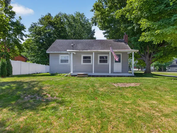 201 Tipperary St, Michigan Center, MI 49254
