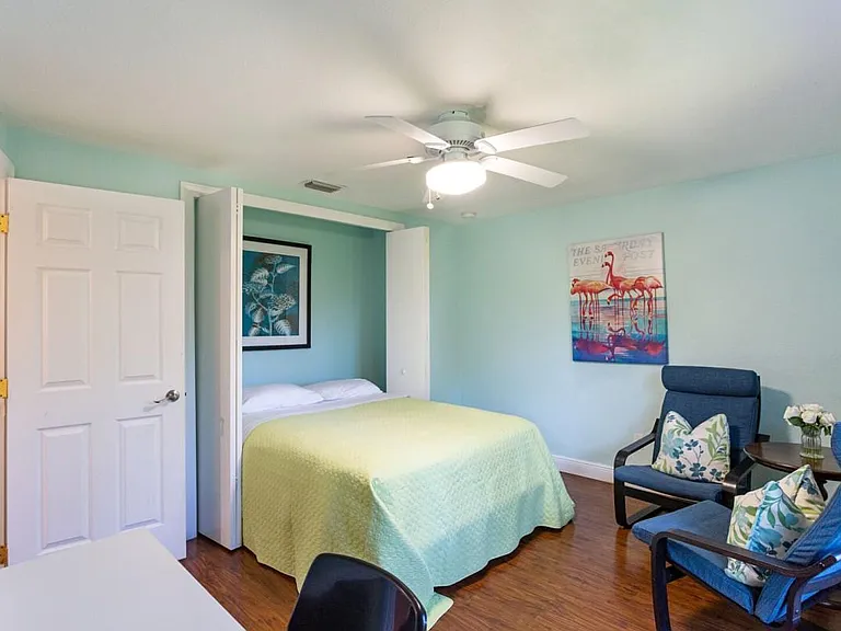 Den/office with Murphy bed