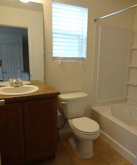 1848 Coach House Loop — Photo 14
