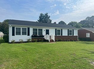 111 Lumar Rd, Smithfield, VA 23430