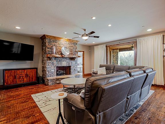 3rd image of 2033 Harbor Way Unit 103
