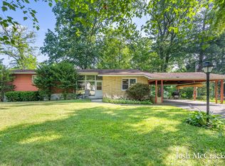 934 Park St, Belding, MI 48809