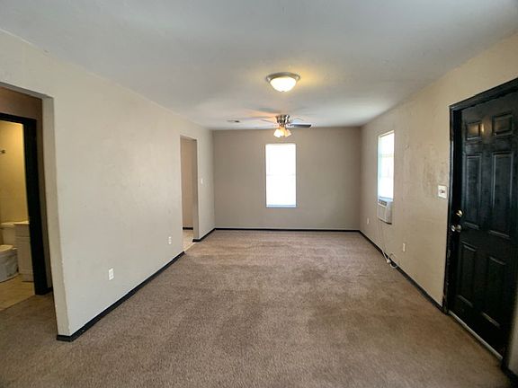 2nd image of 1418 NE 25th St
