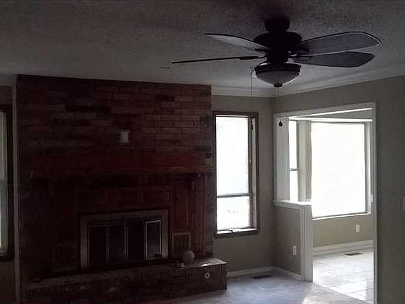 5th image of 605 W Valley West Dr