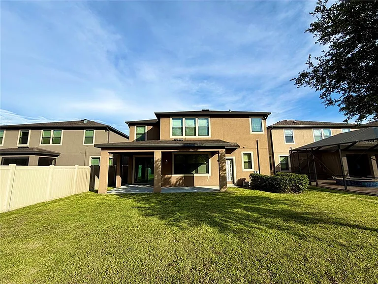 19522 Whispering Brook Dr — Photo 40