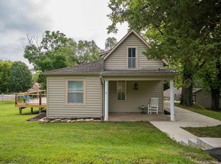 420 Elmore St, Lecompton, KS 66050