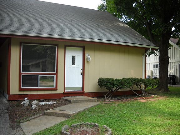 2nd image of 949 Dawnview Dr