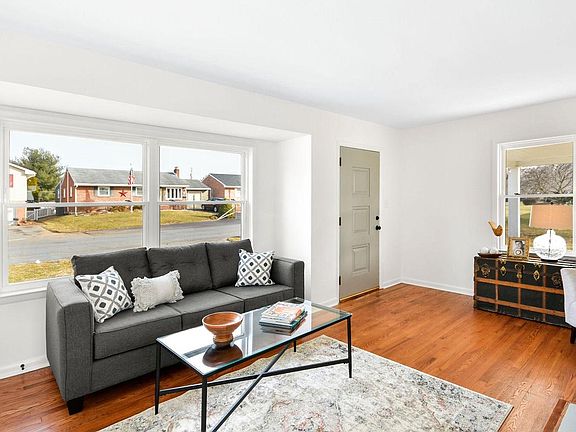 4th image of 17313 Amber Dr