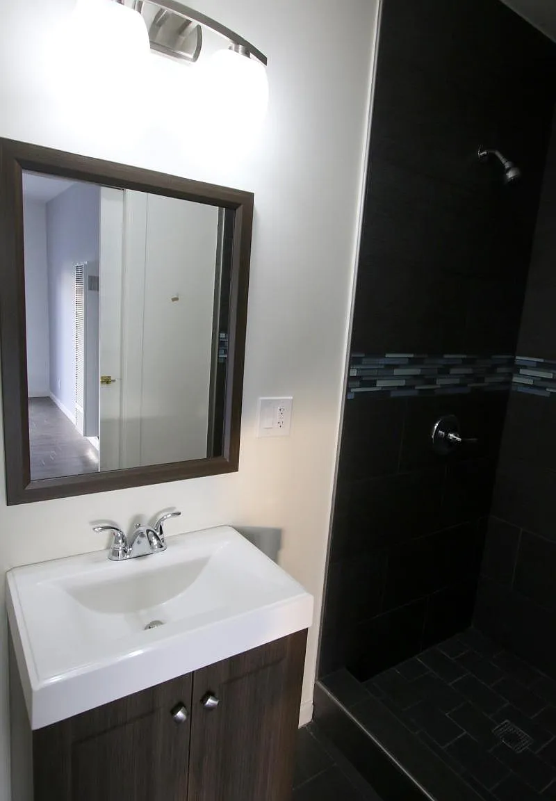 3 bed, 1200 sqft, $3,450 — Photo 4