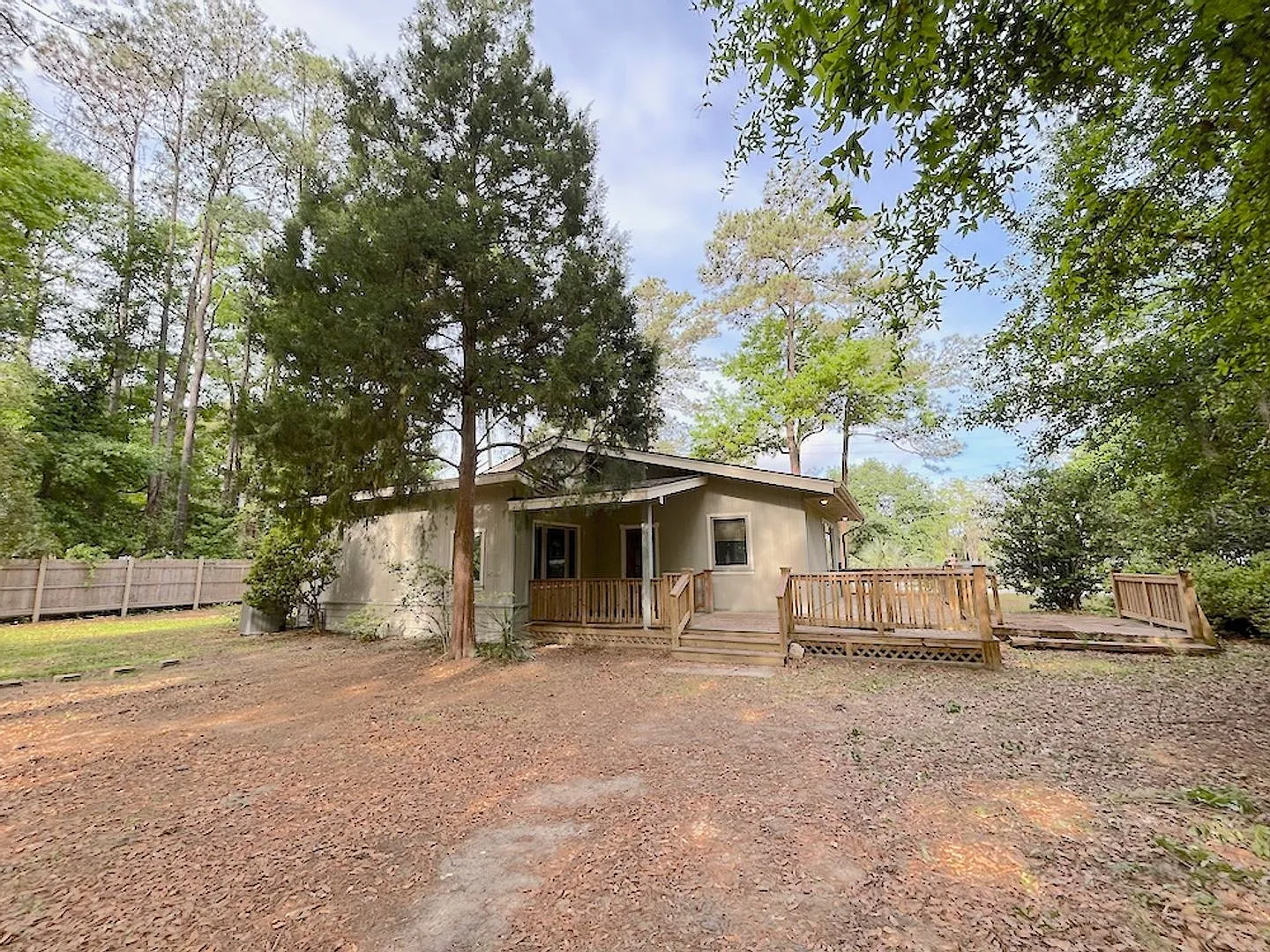 2 Bed | 2 Bath | Wilmington Island — Photo 2