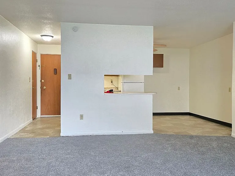 502 13th St SE — Photo 6