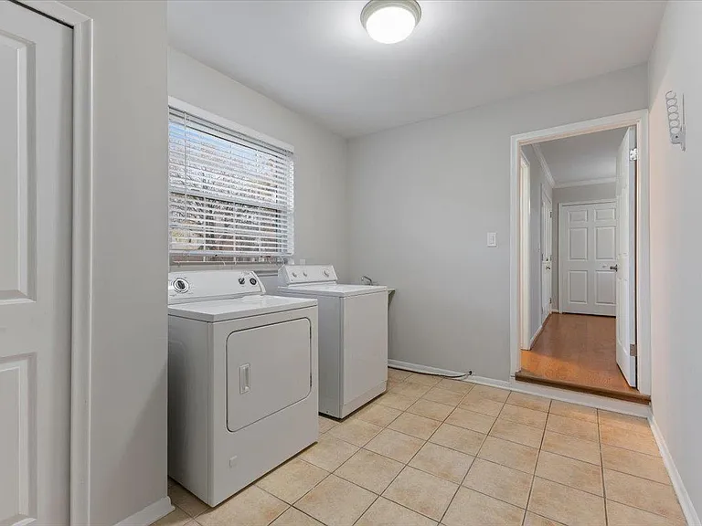 1291 Gettysburg Ct — Photo 6