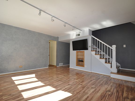 3rd image of 3118 Sarah St