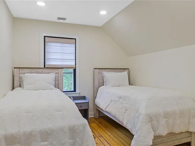 11 Sunshine Ct — Photo 16