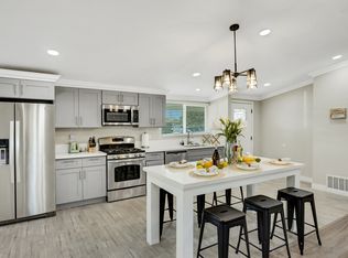 10462 Poona Dr, Anaheim, CA 92804