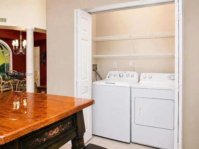 533 NE 3rd Ave #147 — Photo 3