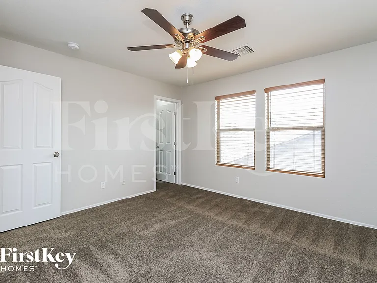888 E Desert Rose Trl — Photo 9