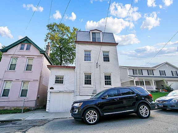 2nd image of 4532 Park Pl