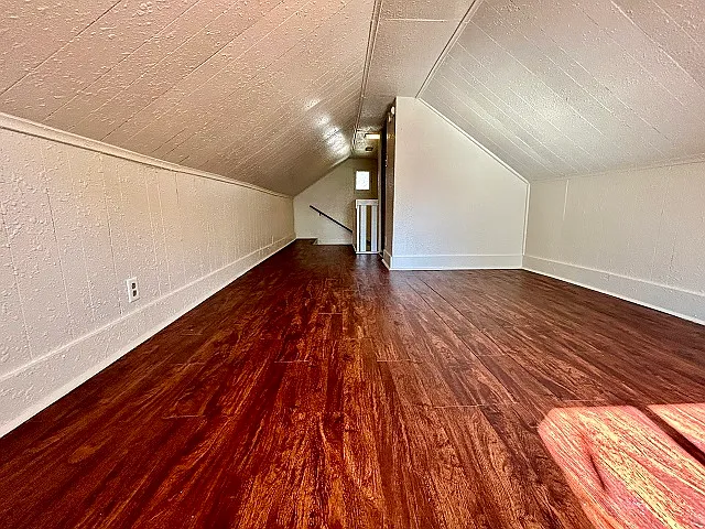 1207 9th St NE — Photo 11