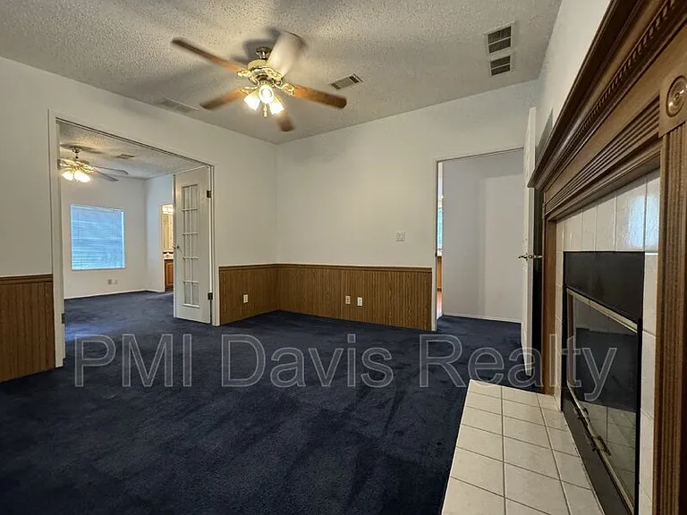 149 Aster Ave — Photo 3