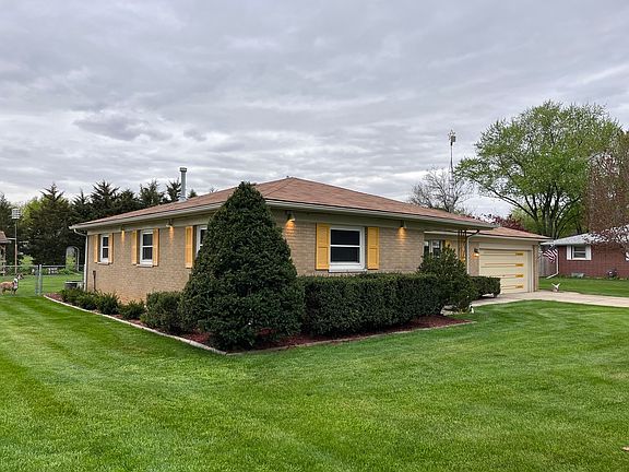 2nd image of 1491 Amber Ln