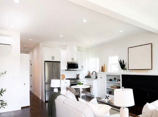 1037 Gladys Ave, Long Beach, CA 90804
