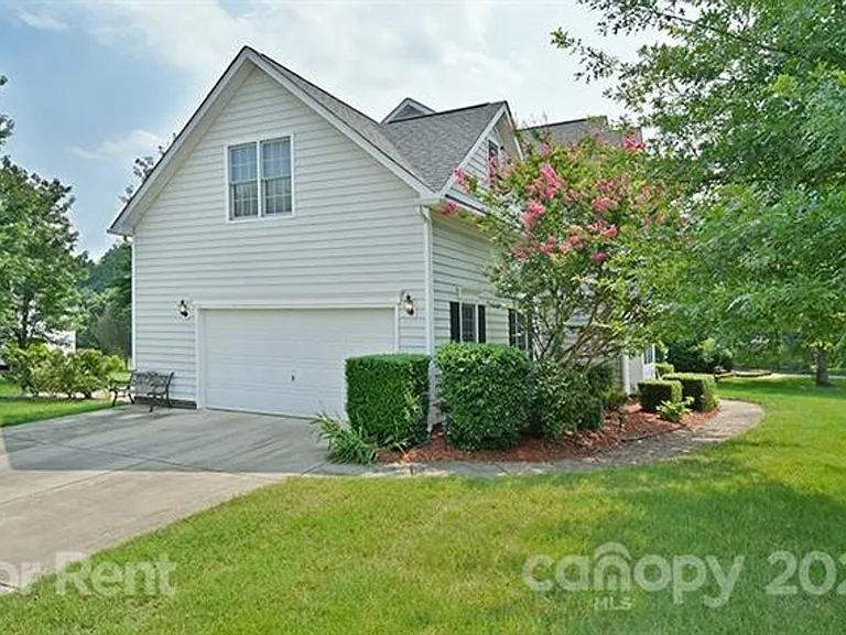 10402 Friarsgate Rd — Photo 13