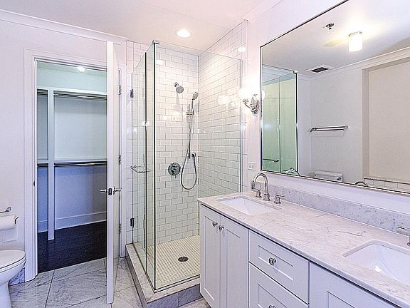 5th image of 1600 S Jefferson St APT 303