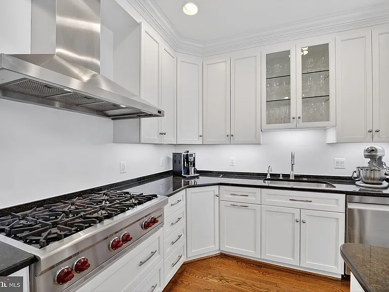 5115 Cape Cod Ct — Photo 17