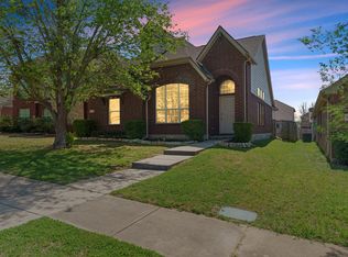 9008 Wild Rose Ln, Aubrey, TX 76227