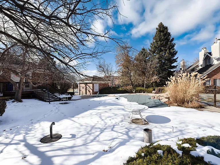 13873 E Lehigh Ave #D — Photo 31