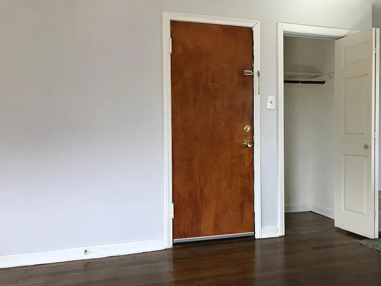 8103 Knox Ave #2 — Photo 2
