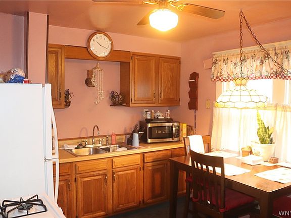 2nd image of 35 Loxley Rd