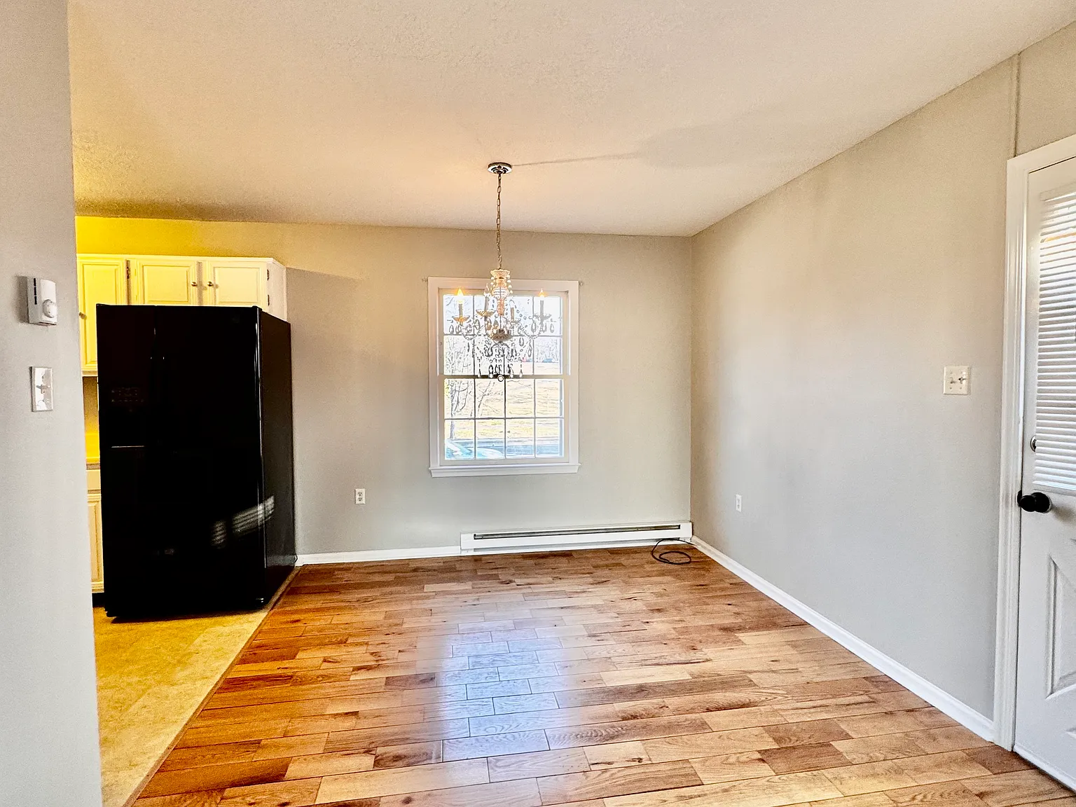 3 bed, 1021 sqft, $1,750 — Photo 3