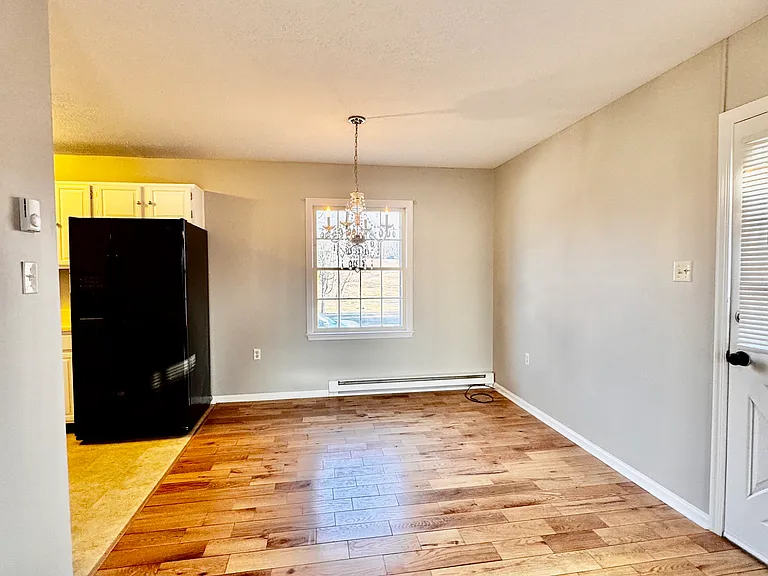 1112 Opequon Ave — Photo 3