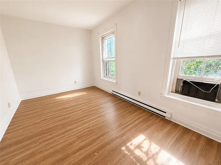 241 N 9th St — Photo 3
