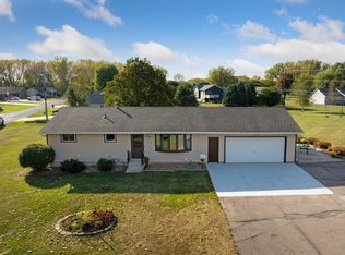 502 Central Ave S, Geneva, MN 56035